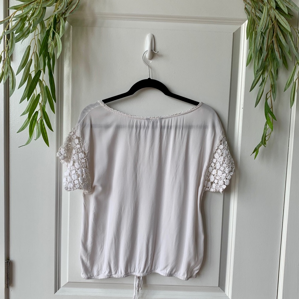 AEO Top - Picture 2 of 8